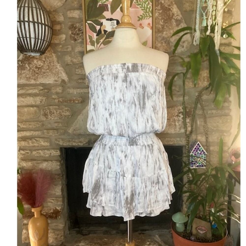 Gray and White Strapless Dress - Mustard Seed - Size Small